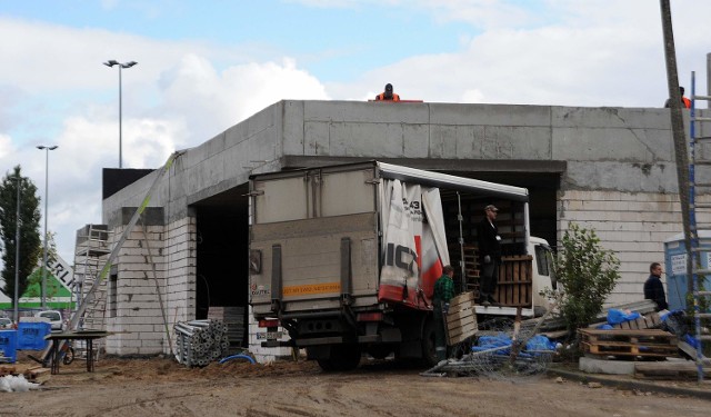 Prace budowlane przy ul. Wiosennej na prawobrzeżu trwają.