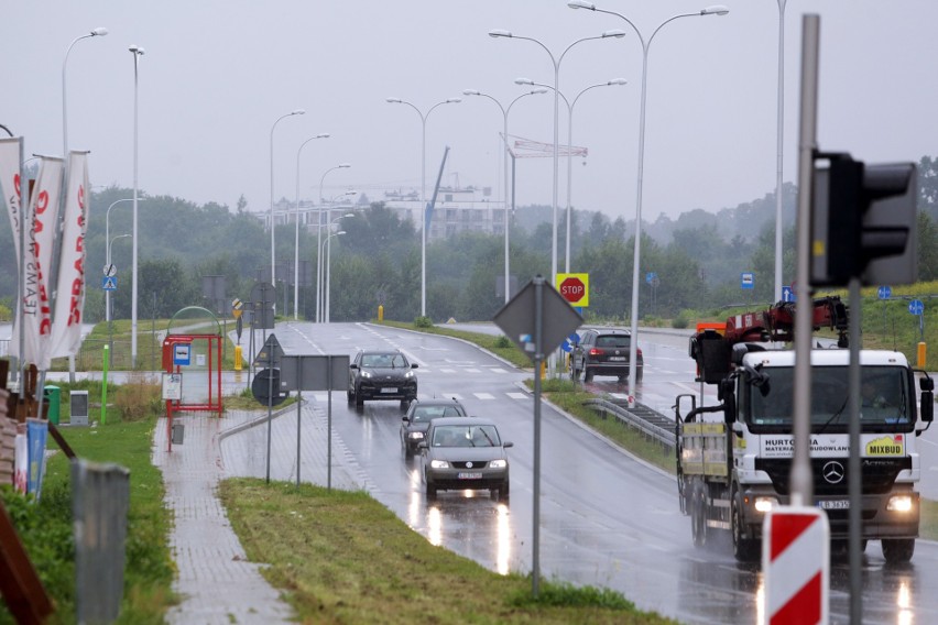 Z Czechowa na Sławin nową drogą. Na razie trasa łącząca Bohaterów Września ze Sławinkowską utknęła na stole projektantów. Dlaczego?