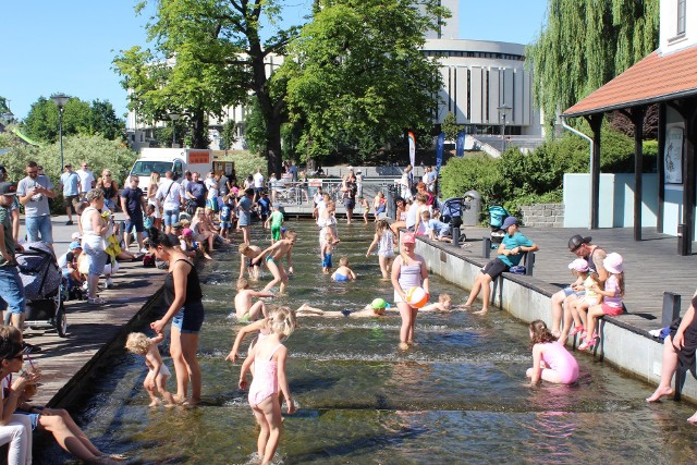 Bydgoszcz (na zdjęciu międzywodzie na Wyspie Młyńskiej) i Toruń dobrze gospodarują zasobami wodnymi. Problemem jest jednak, zwłaszcza w Bydgoszczy, tzw. betonoza, czyli nadmierne utwardzanie centrów miast