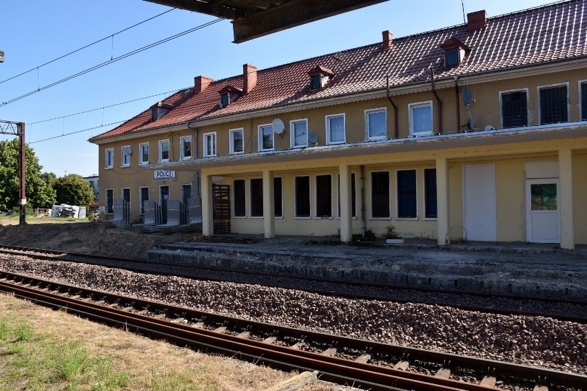 Obecnie na stacji w Policach trwają prace w ramach budowy...