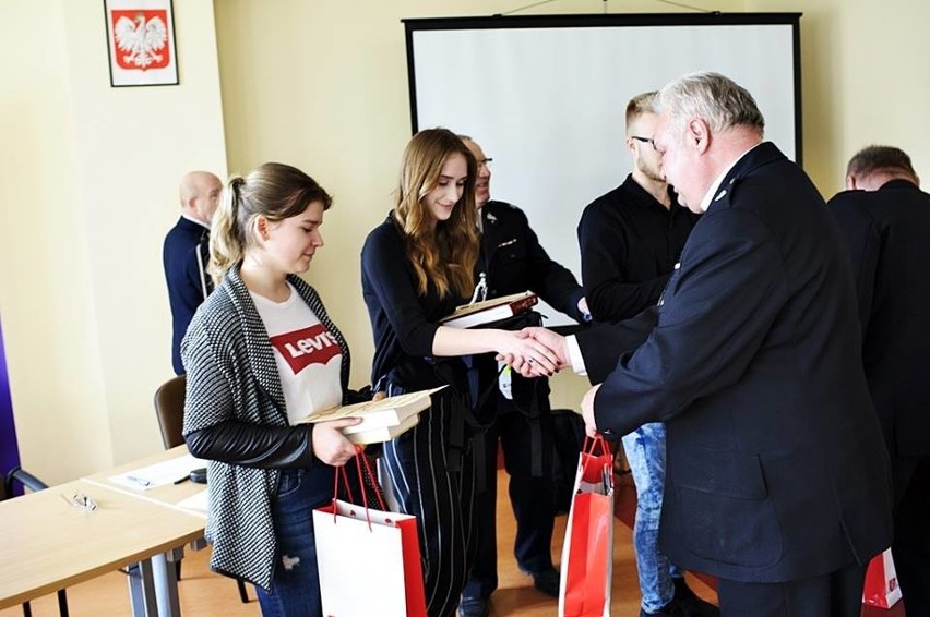 Gminne eliminacje turnieju wiedzy pożarniczej Jędrzejów