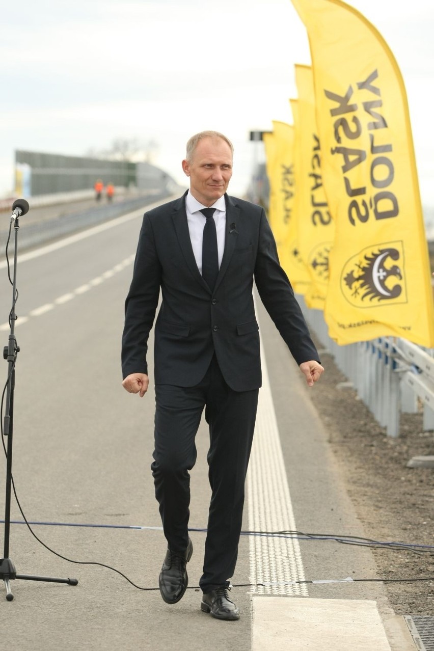 Prezydent Komorowski w Brzegu Dolnym. Otworzył most i wspominał premiera Mazowieckiego [ZDJĘCIA]