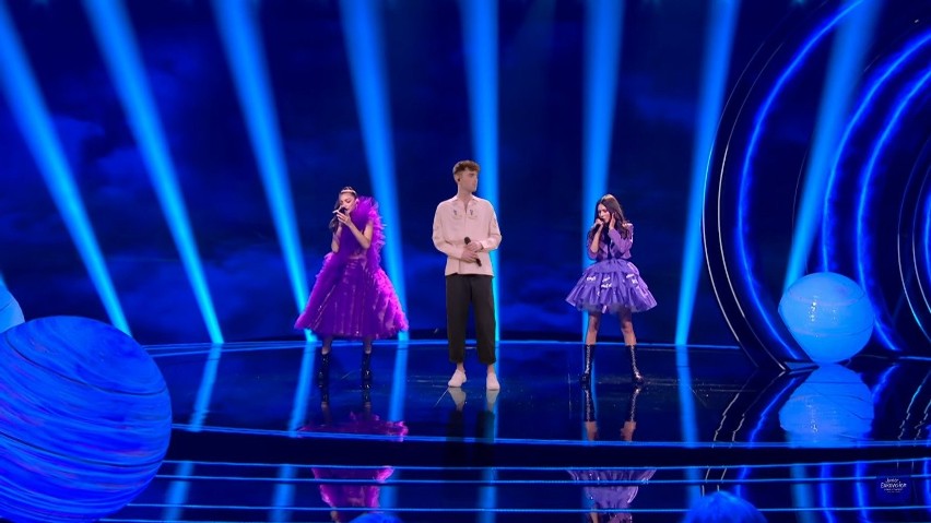 Eurowizja Junior 2020. Viki Gabor i Roksana Węgiel olśniły razem na scenie! Zaśpiewały z Duncanem Laurencem