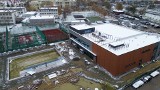 Nowy aquapark na Zakrzowie we Wrocławiu rośnie w oczach. Trwają prace wykończeniowe. Kiedy otwarcie? 