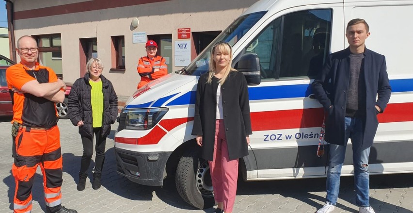 Akcja wolontariuszy z Praszki dla ratowników medycznych.