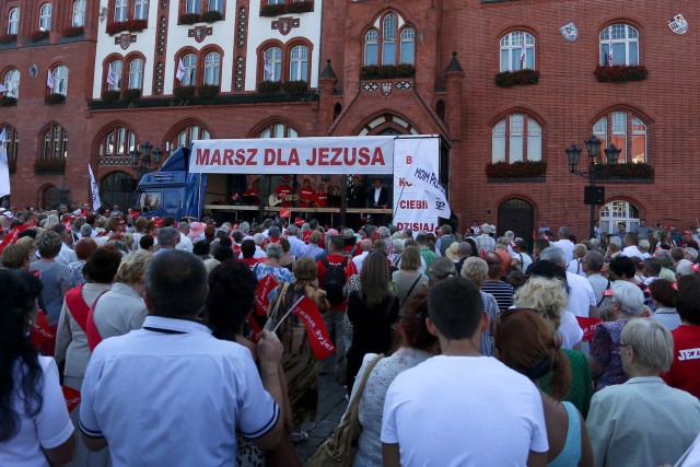 Marsz dla Jezusa ulicami Słupska.