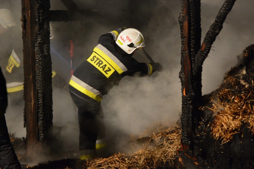 Pożar stodoły w Mątawach w powiecie świeckim [zdjęcia]