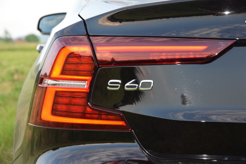 Volvo S60...