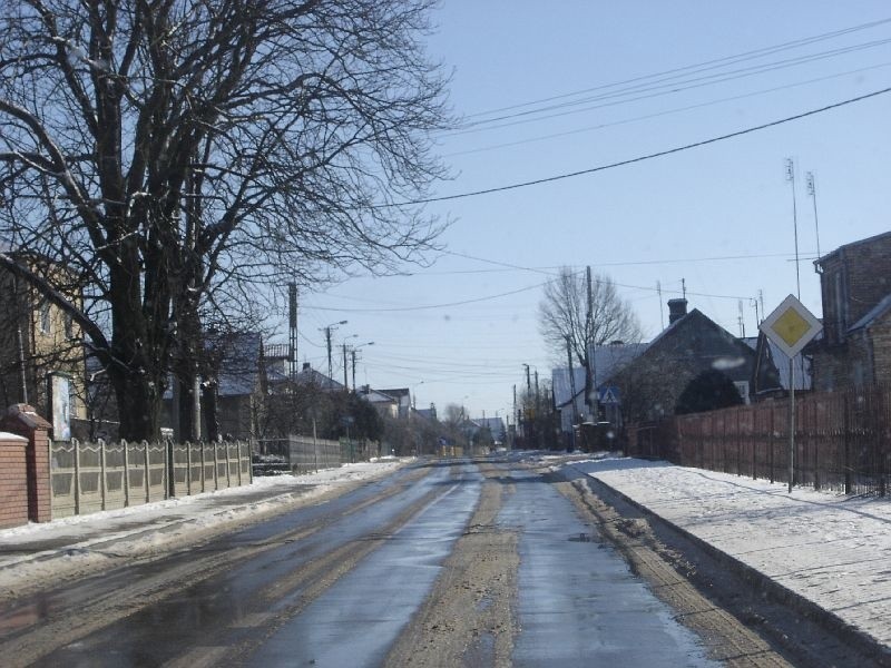 Uszkodzona droga Bialystok - Lapy...