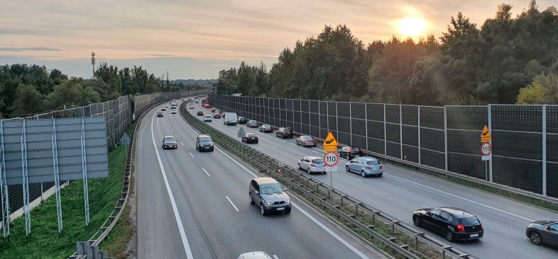 Trzeci pas prawej jezdni autostrady A4 (kierunek od Katowic...