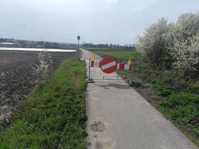 Proszowice. Pierwszy fragment trasy rowerowej EuroVelo 11 już z asfaltem