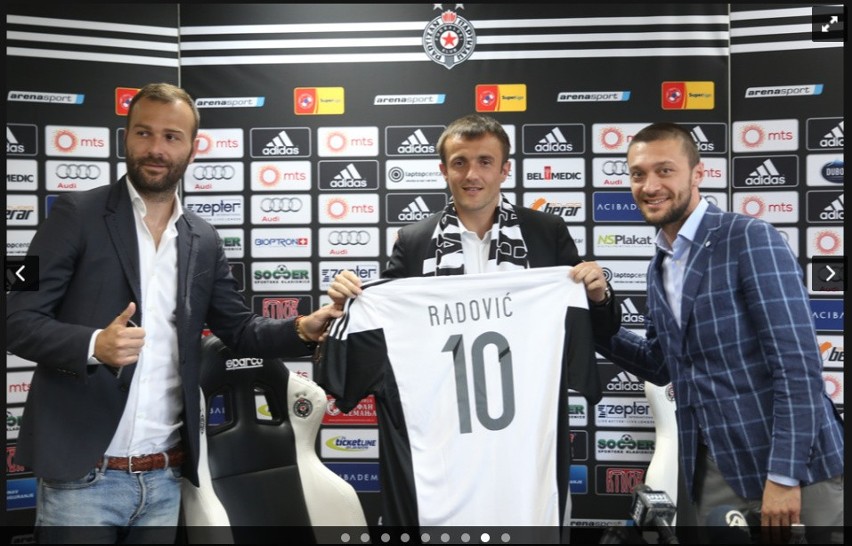 Czerwiec 2016: Radović po podpisaniu kontraktu z Partizanem....