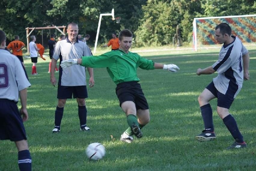 LZS Konradowa-Strazak Lipniki 5-1. Mecz pilkarskiej klasy A.