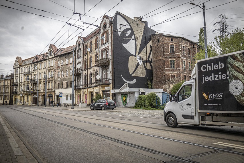 Streetartowiec Noriaki zawitał do Katowic i pozostawił po sobie charakterystyczną i całkiem dużą pamiątkę. Jak wygląda nowe graffiti? 