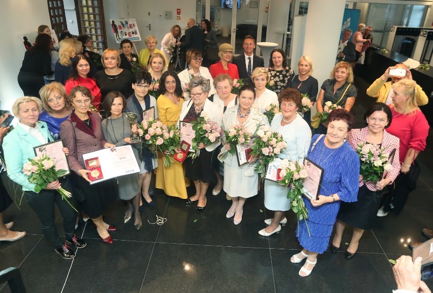 Wielka gala Kobieta Roku za nami. Danuta Szyksznian-Ossowska podwójną laureatką. Gratulujemy! [ZDJĘCIA, WIDEO]