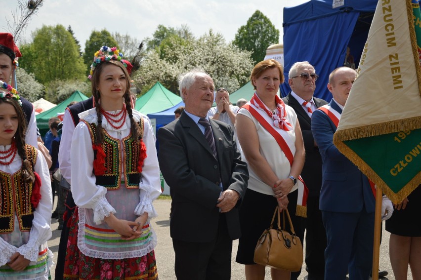 Racławice. Przemysław Szota ze Świętokrzyskiego Chłopem Roku 2018 [ZDJĘCIA]