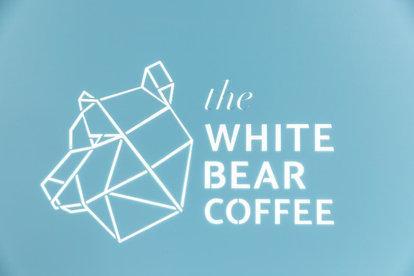 Nowy lokal White Bear Coffee. Pachnie kawami. Nęci przysmakami. Za