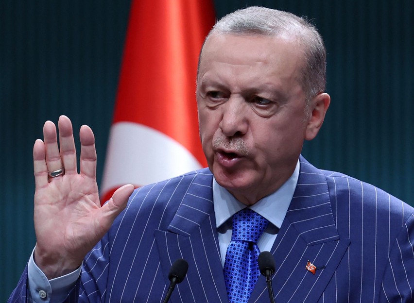 Erdogan sprzeciwia się przyjęciu Finlandii i Szwecji do NATO. "Kraje skandynawskie to pensjonaty dla organizacji terrorystycznych"