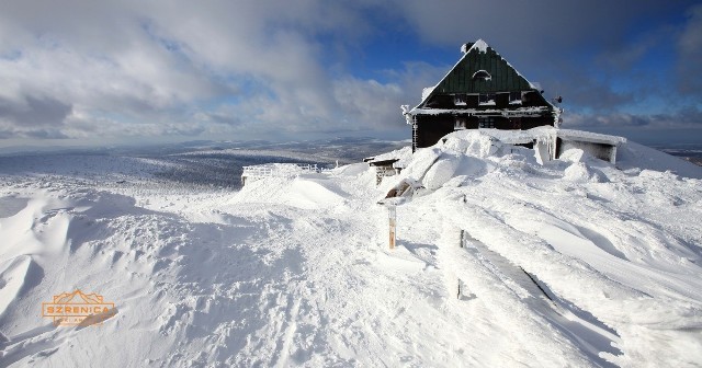 W Karkonoszach spadło do 35 cm świeżego śniegu.