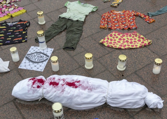 W weekend w Helsinkach odbyła się demonstracja, wzywająca do trwałego zawieszenia broni w Gazie. Protestujący zwracali szczególną uwagę na liczbę ofiar wśród dzieci