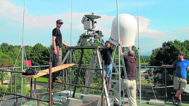 Nowoczesny radar pasma X jest nie tylko dokładniejszy, ale i o wiele mniejszy niż obecny, na Ramży