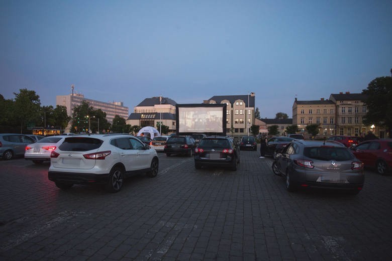 Polska Światłoczuła i kino samochodowe w Miastku 