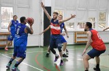 Inowrocław. Turniej koszykówki w hali widowiskowo-sportowej z okazji Święta Niepodległości. Zdjęcia