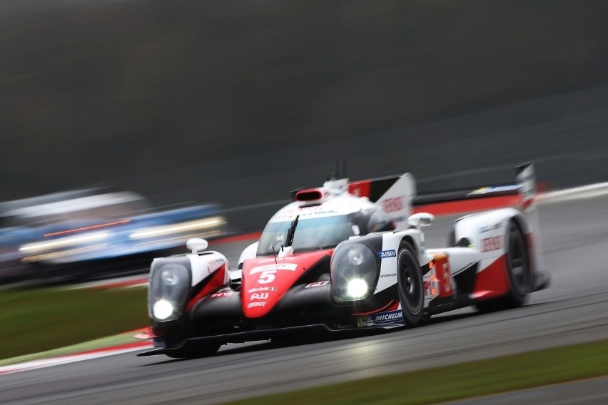 Toyota TS050 Hybrid...