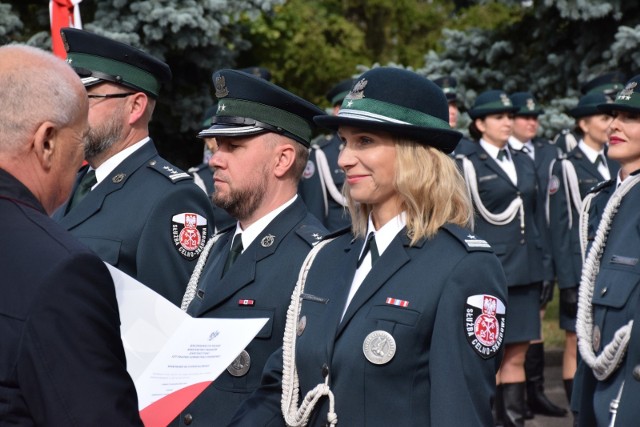 Dzień Krajowej Administracji Skarbowej. Były gratulacje, kwiaty, awanse i odznaczenia