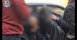 Łańcuchem uderzył kierowcę MPK Wrocław. Agresywny pasażer został tymczasowo aresztowany [FILM]