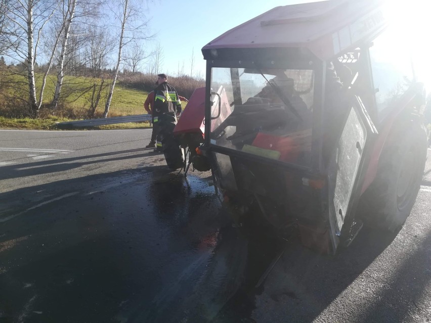 Jurgów. Wypadek z udziałem traktora. Ciągnik rozpadł się na pół [ZDJĘCIA]