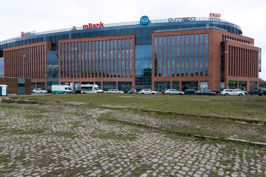 Szczecińska Lastadia już sprzedana. Umowa została podpisana, ale tylko na biurowiec  