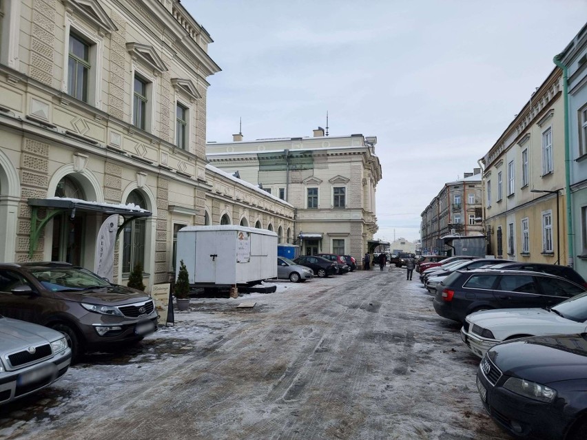 Fragment parkingu na Placu Legionów będzie wkrótce Zaułkiem...