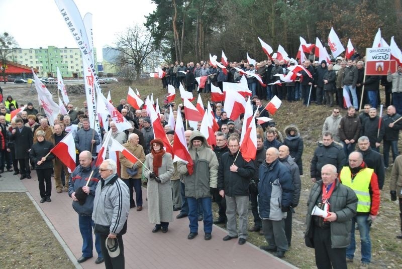 Pikieta odbyła się przy ul. Parkowej, po drugiej stronie WZU