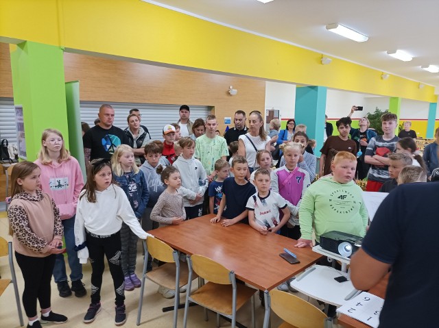Turniej Szachowy odbył się z okazji Dnia Dziecka. Uczestnicy spotkali się w Szkole Podstawowej nr 6 w Kościerzynie