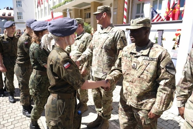 Żołnierze amerykańscy stacjonujący w Toruniu, w minioną środę gościli w Urzędzie Marszałkowskim
