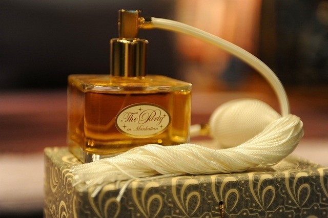 Jakie perfumy na jesień? Idealnym wyborem będą perfumy o orientalnych nutach. Otulają, uwodzą, są bardzo trwałe. Zobaczcie najpiękniejsze z nich.>>>ZOBACZ WIĘCEJ NA KOLEJNYCH SLAJDACH