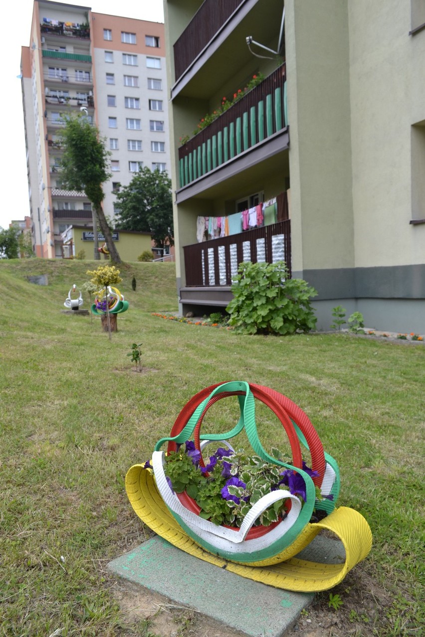 Pod blokiem może być pięknie. Udowadniają to mieszkańcy...