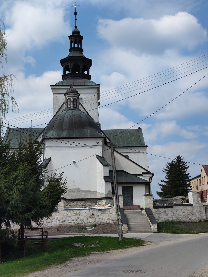 Dni Otwarte Turystyki w Busku-Zdroju - dzień 2. Wyprawa do Szczaworyża, do kościoła i winnicy. Zobaczcie zdjęcia 