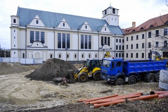 Inwestycje kościelne u paulinów, redemptorystów i na Jarze