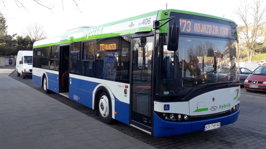 Nowa linia autobusowa w Skawinie jeździ po trasie...