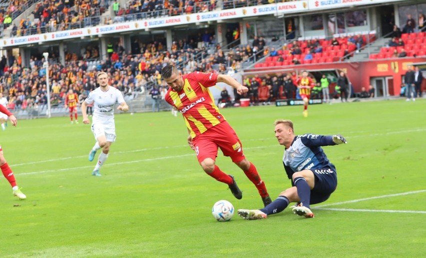 PKO Ekstraklasa. Korona Kielce przegrała z Górnikiem Zabrze 1:2. To jej trzecia porażka z rzędu na Suzuki Arenie. Zobaczcie zdjęcia z meczu