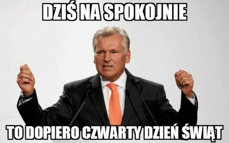 MEMY po  świętach. Makowiec usycha, choinka się sypie i trzeba wracać do pracy. Jak wygląda nasza poświąteczna rzeczywistość? [27.12.2019]