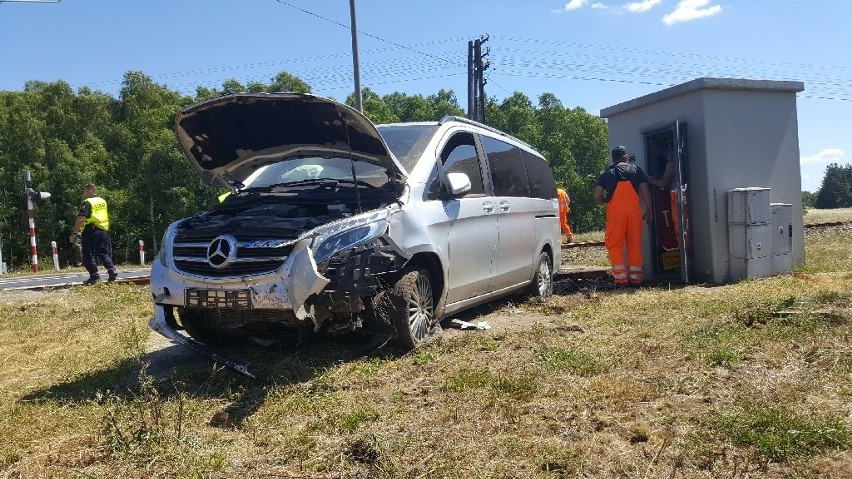 Mercedes po ściągnięciu z torów