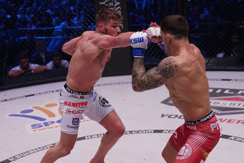 KSW 45. Michał Materla powalczy o pas wagi średniej, tytuł w ciężkiej nie dla Karola Bedorfa