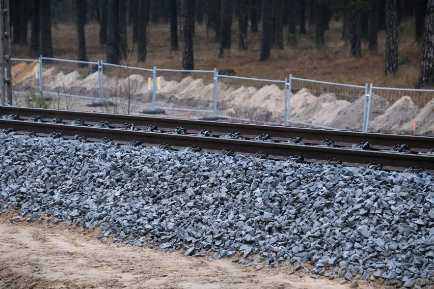 Prace przy rewitalizacji linii kolejowej Toruń - Chełmża przekroczyły półmetek. Będzie dużo zmian
