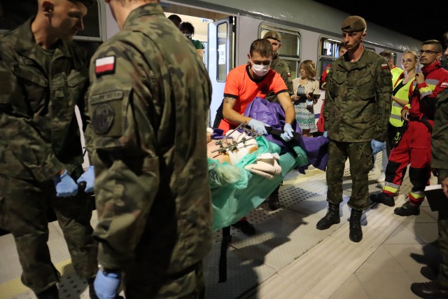 Ranni żołnierze z Ukrainy są już we Wrocławiu. Będą dochodzić do zdrowia we wrocławskich szpitalach.