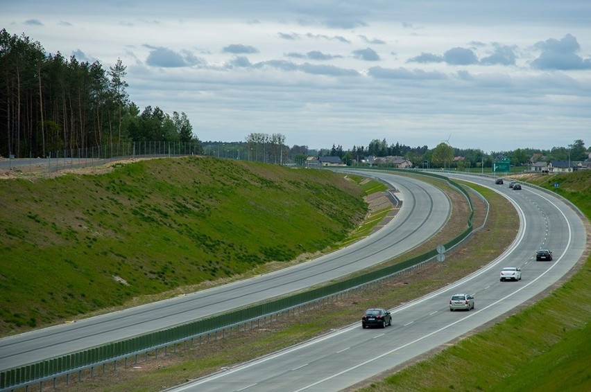 Otwarcie nowego odcinka S17 między Rykami a Garwolinem. 30 kilometrów trasy dla kierowców (ZDJĘCIA)