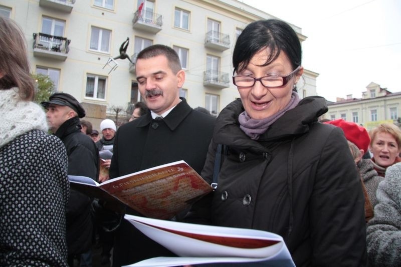 Pieśniobranie na placu Artystów