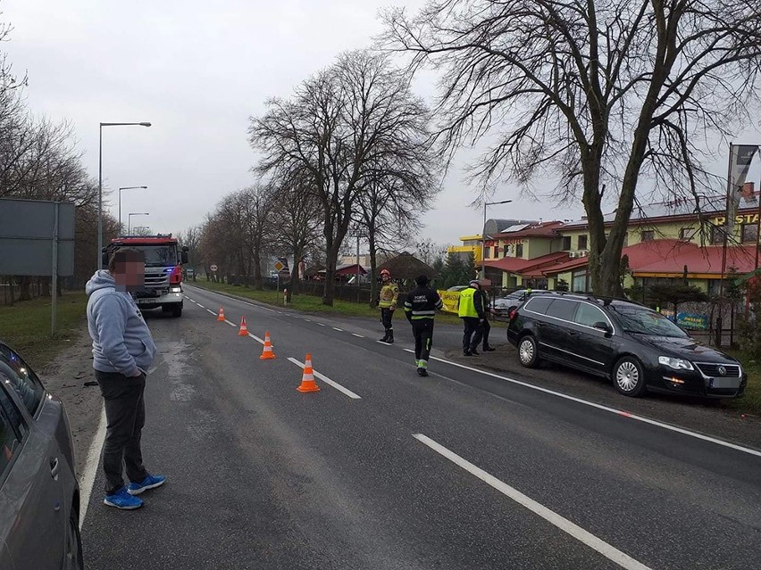 Dwie kolizje w jeden dzień. Efekt? Pięć rozbitych aut.